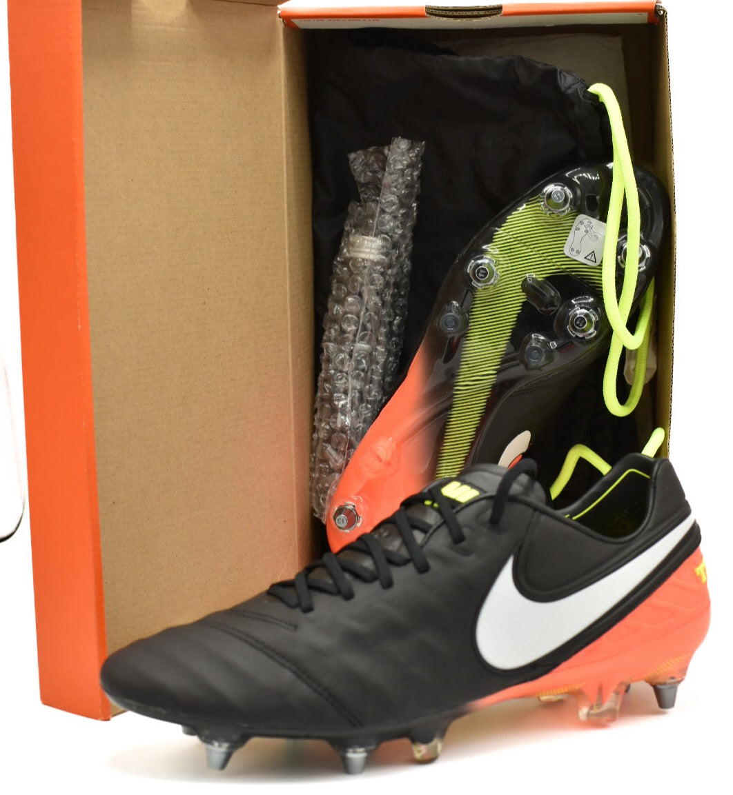 NIKE TIEMPO LEGEND VI ELITE SG-PRO 819680-018