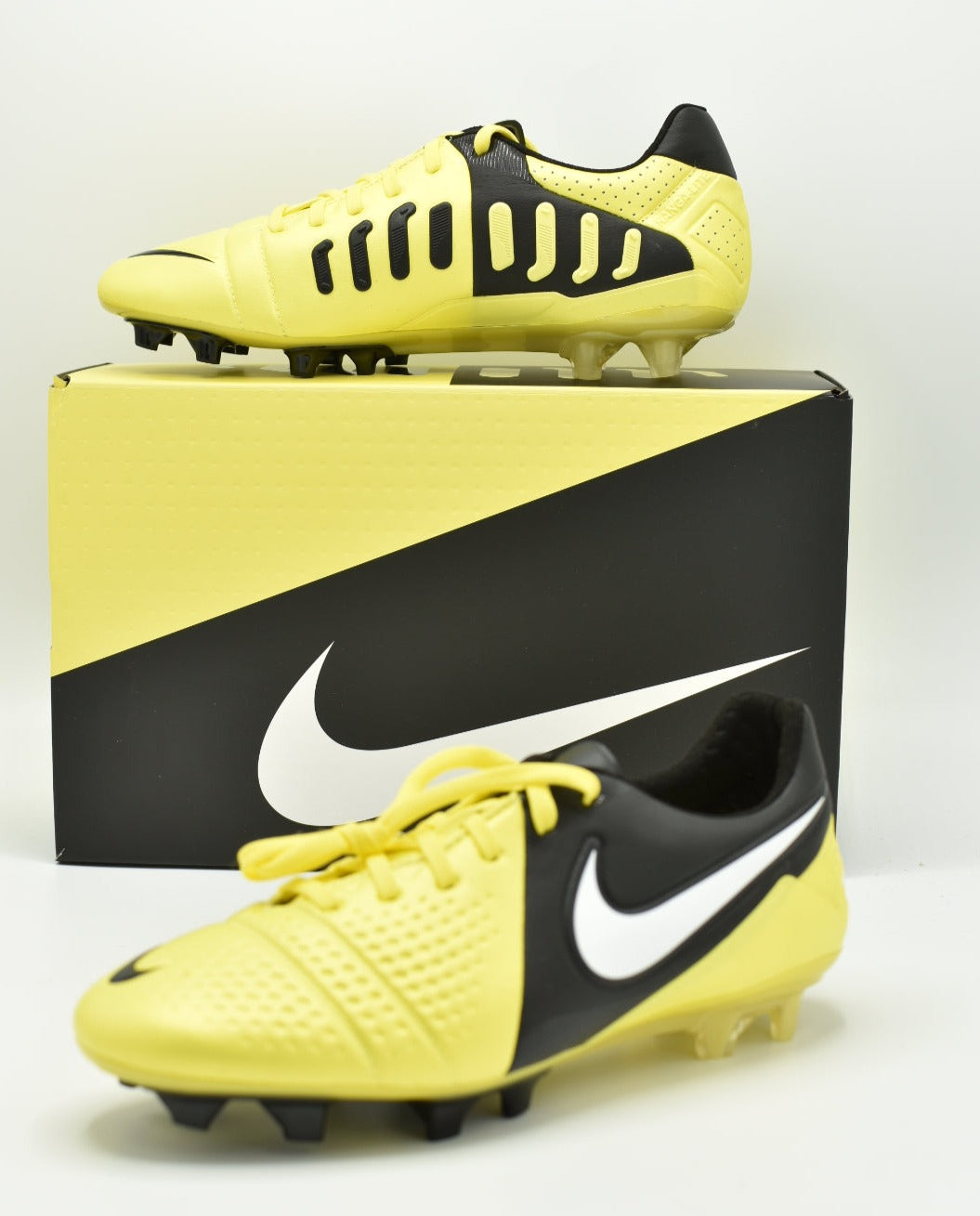 NIKE CTR360 MAESTRI III FG SE 'REMAKE'