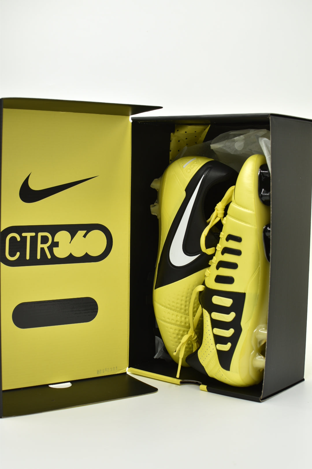 NIKE CTR360 MAESTRI III FG SE 'REMAKE'