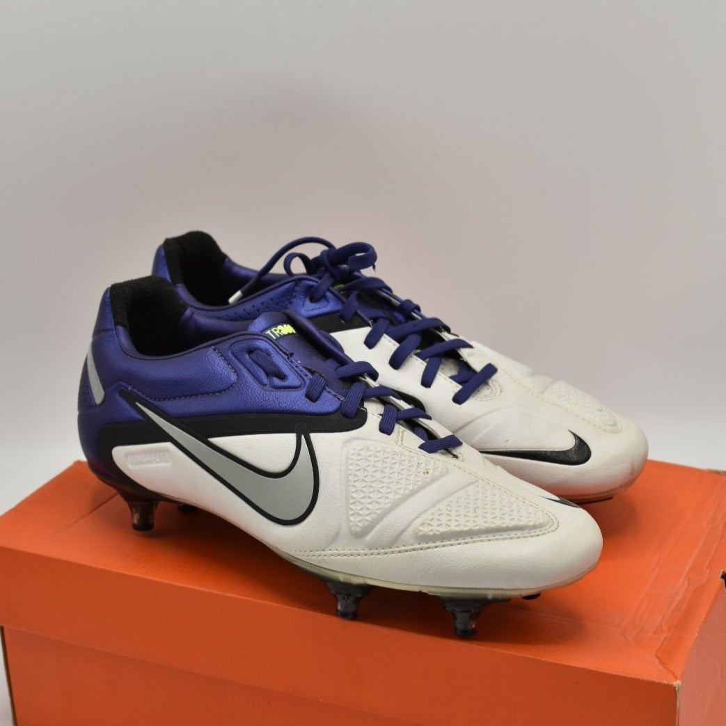 Nike ctr360 maestri store ii sg