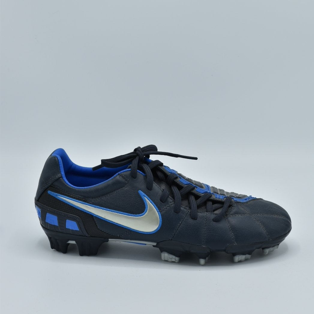 Nike total 90 strike Clearance